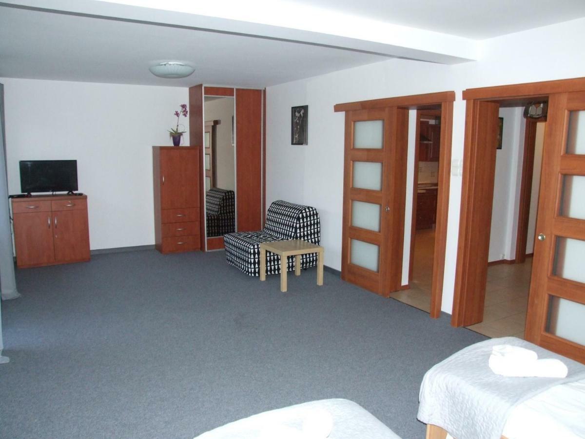 Aparthotel Arkadia 普沃茨克 外观 照片