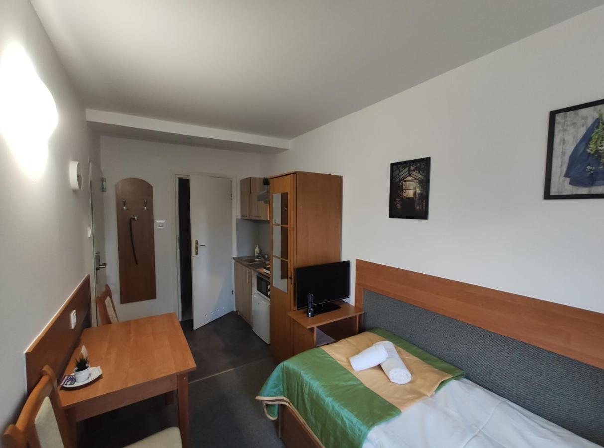 Aparthotel Arkadia 普沃茨克 外观 照片